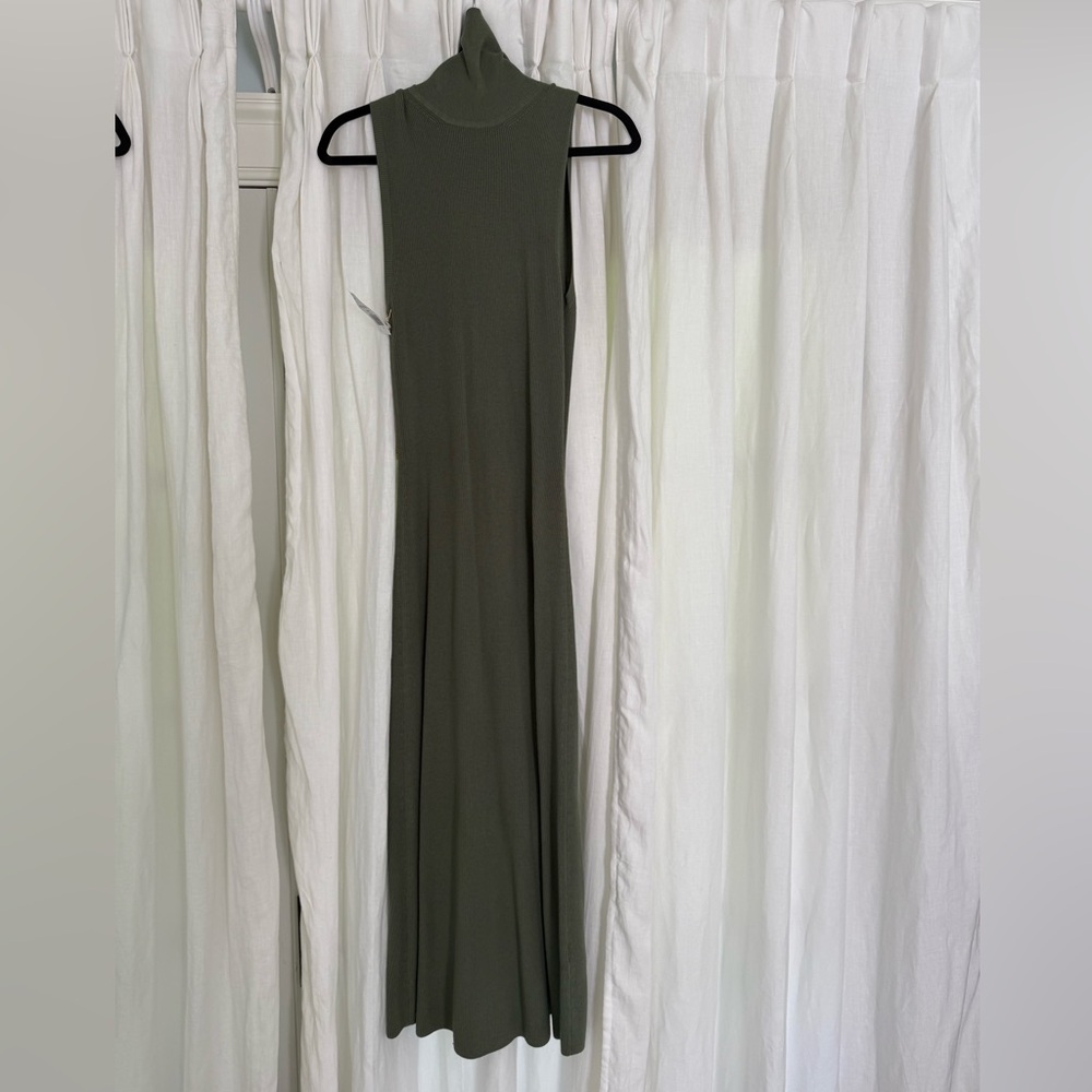 Aritzia Wilfred Green Maxi Dress